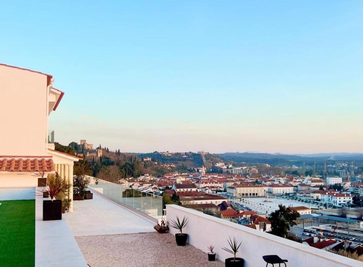 Vila Pombal Tomar Apartments - Pool & City Views Εξωτερικό φωτογραφία