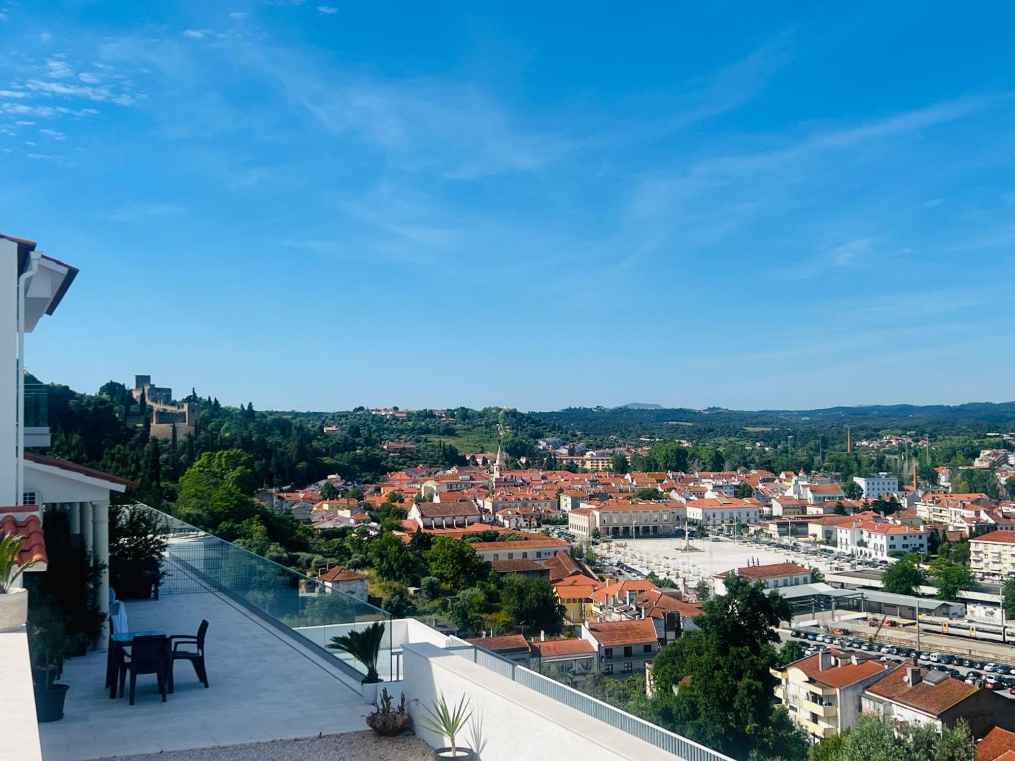 Vila Pombal Tomar Apartments - Pool & City Views Εξωτερικό φωτογραφία