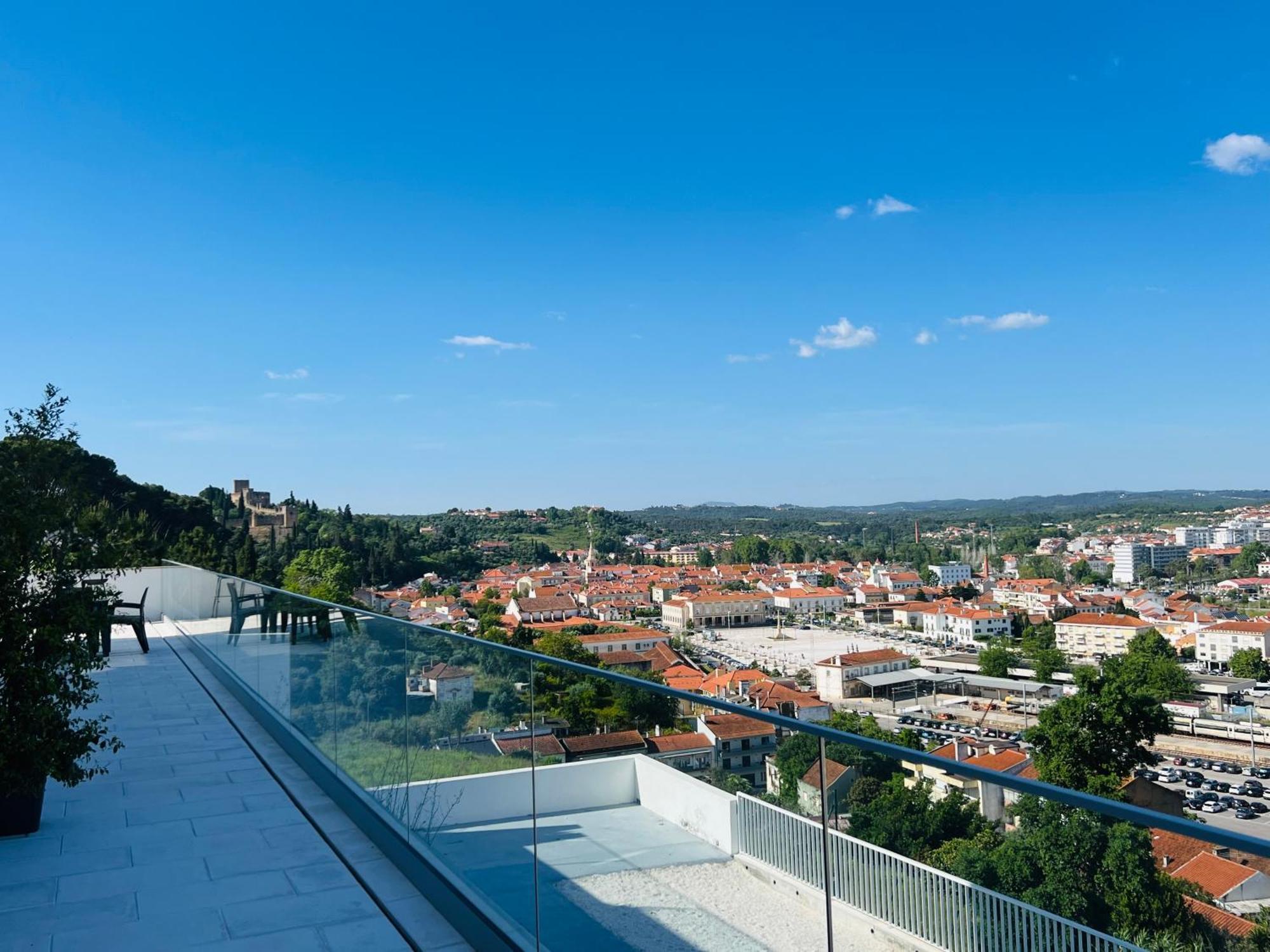 Vila Pombal Tomar Apartments - Pool & City Views Εξωτερικό φωτογραφία