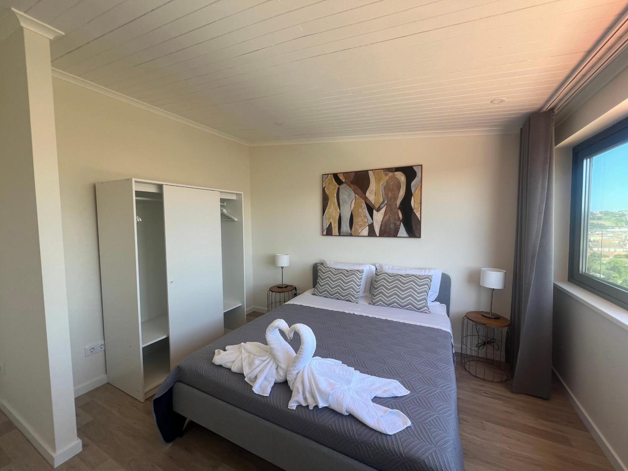 Vila Pombal Tomar Apartments - Pool & City Views Εξωτερικό φωτογραφία